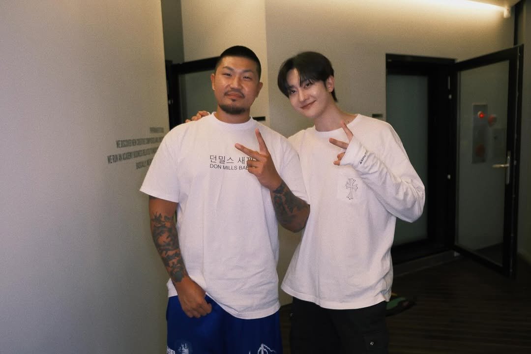 Photo shared by ZHOUMI 조미 周觅 on April 21, 2026 tagging @donmills1988. May be an image of one or more people, bangs, top and text that says 'DONILLSAS 던밀스새끼 새. 새피스 던밀스 DON MILLS BAB DONMILLSBAS Aloe'.