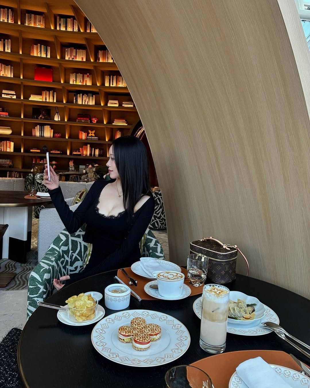 Photo by 해나 海娜 Mia on March 21, 2026. May be an image of text.