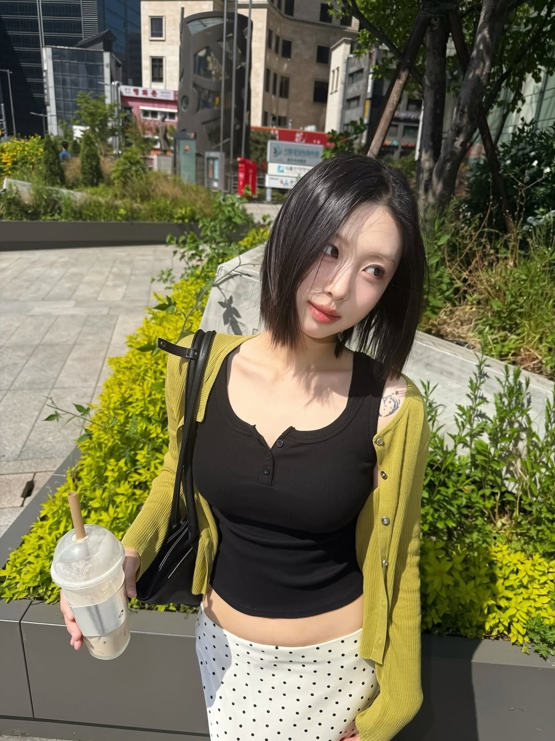 zihyekiki 게시물 이미지: 🌿

#룩북 #데일리룩 #oodt #코디 #에이블리