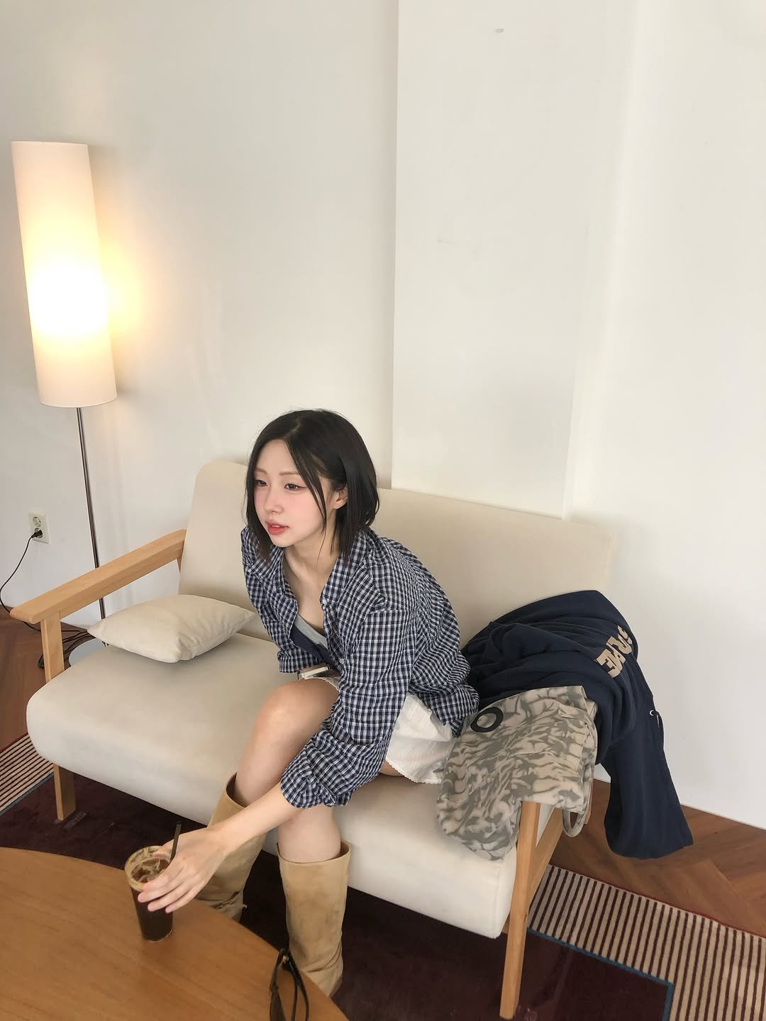 zihyekiki 게시물 이미지: 일요일아가지마🫧🫧🫧🫧🫧🫧🫧

#룩북 #데일리룩 #oodt #코디 #에이블리