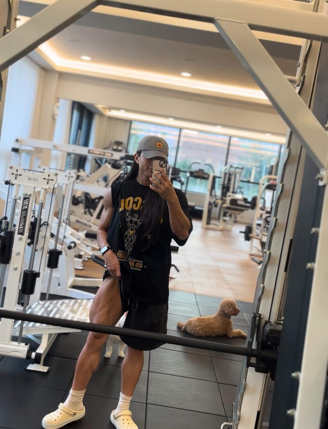 ziyoon_ifbbpro 게시물 이미지: 뿌꾸는 사랑이야 😍

두집을 한집으로 이사하기란 다신하고싶지않은 
경험이다.....