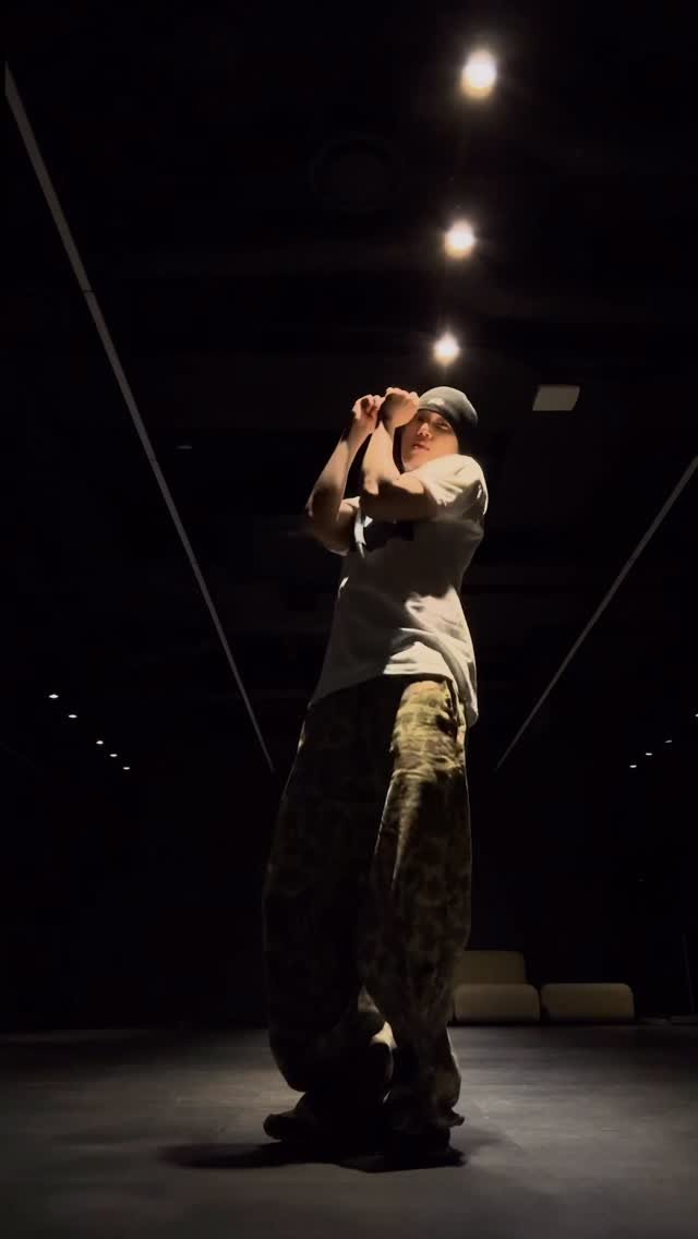 zkdlin 게시물 이미지: after practice

#KAI #카이 @zkdlin 
#EXO #엑소 #weareoneEXO