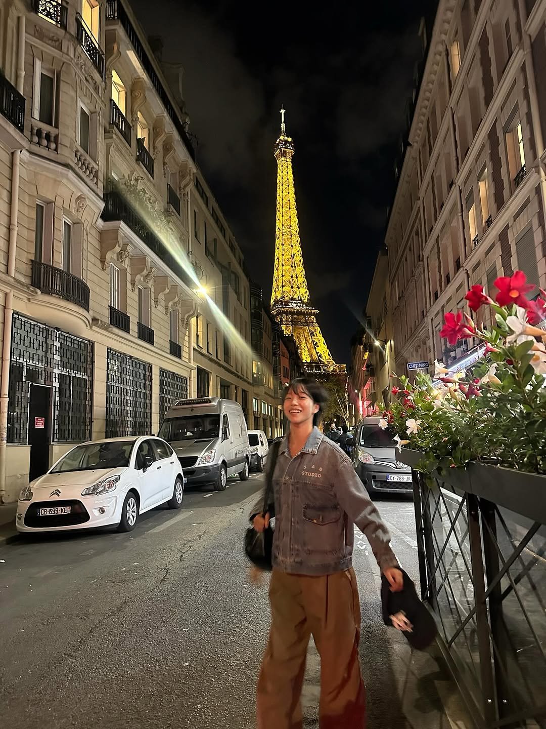 Photo by 조유리 JO YURI on January 01, 2026. May be an image of the Arc de Triomphe, tower and text.