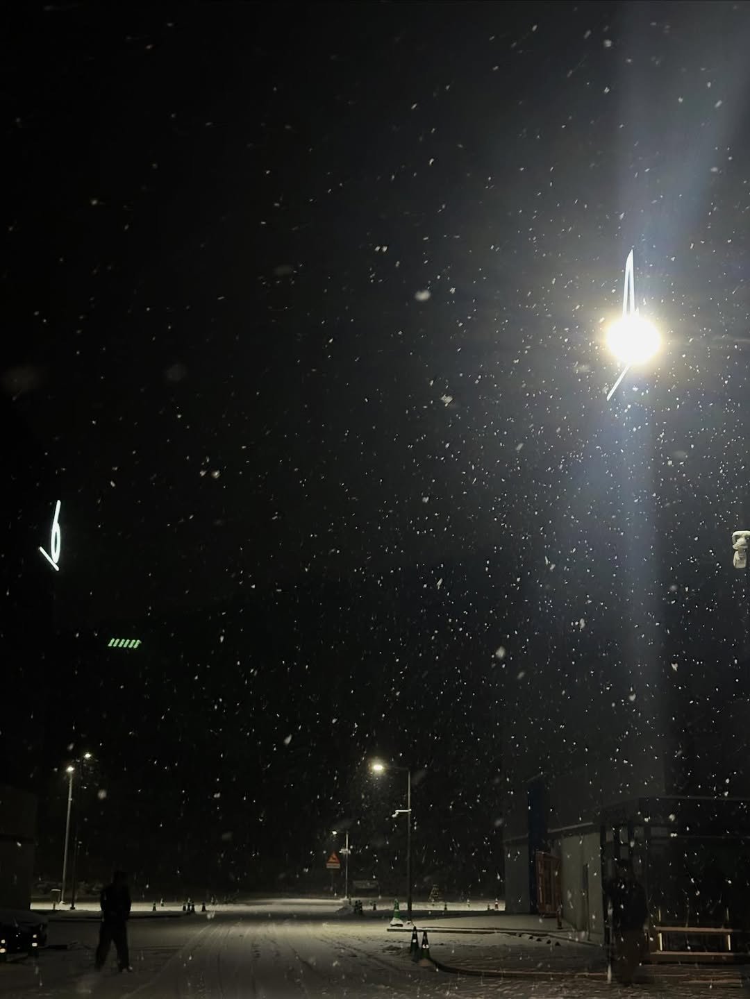 Photo by 조유리 JO YURI on January 13, 2026. May be an image of snow and text.