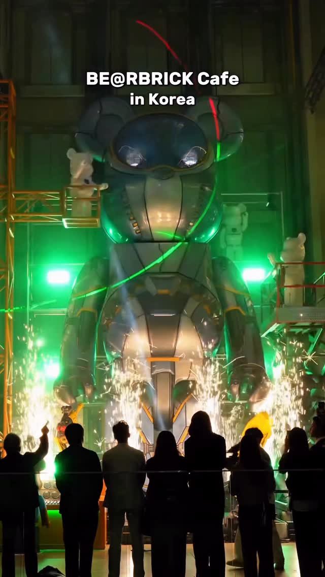 zoo_sorok 게시물 이미지: 기네스에 등재된 12000% 메가 베어브릭 카페 오픈🐻

세계적으로 유명한...