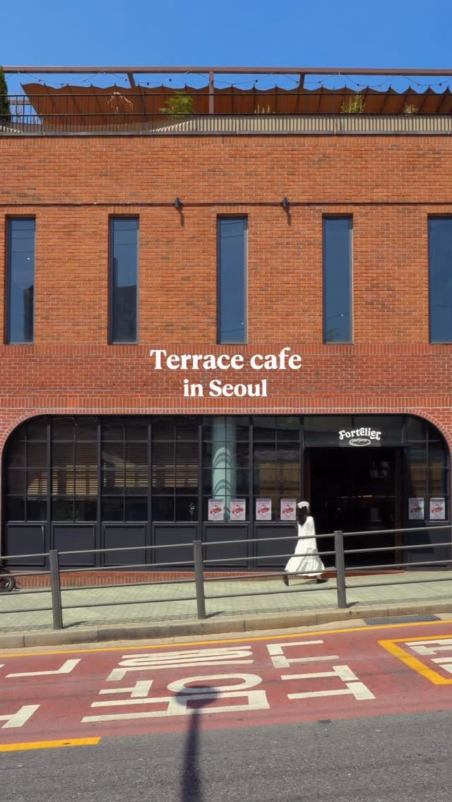 zoo_sorok 게시물 이미지: 봄 햇살 가득한 테라스 브런치 카페🌿✨ #광고

봄날의 햇살과 바람을 느끼기 좋은...