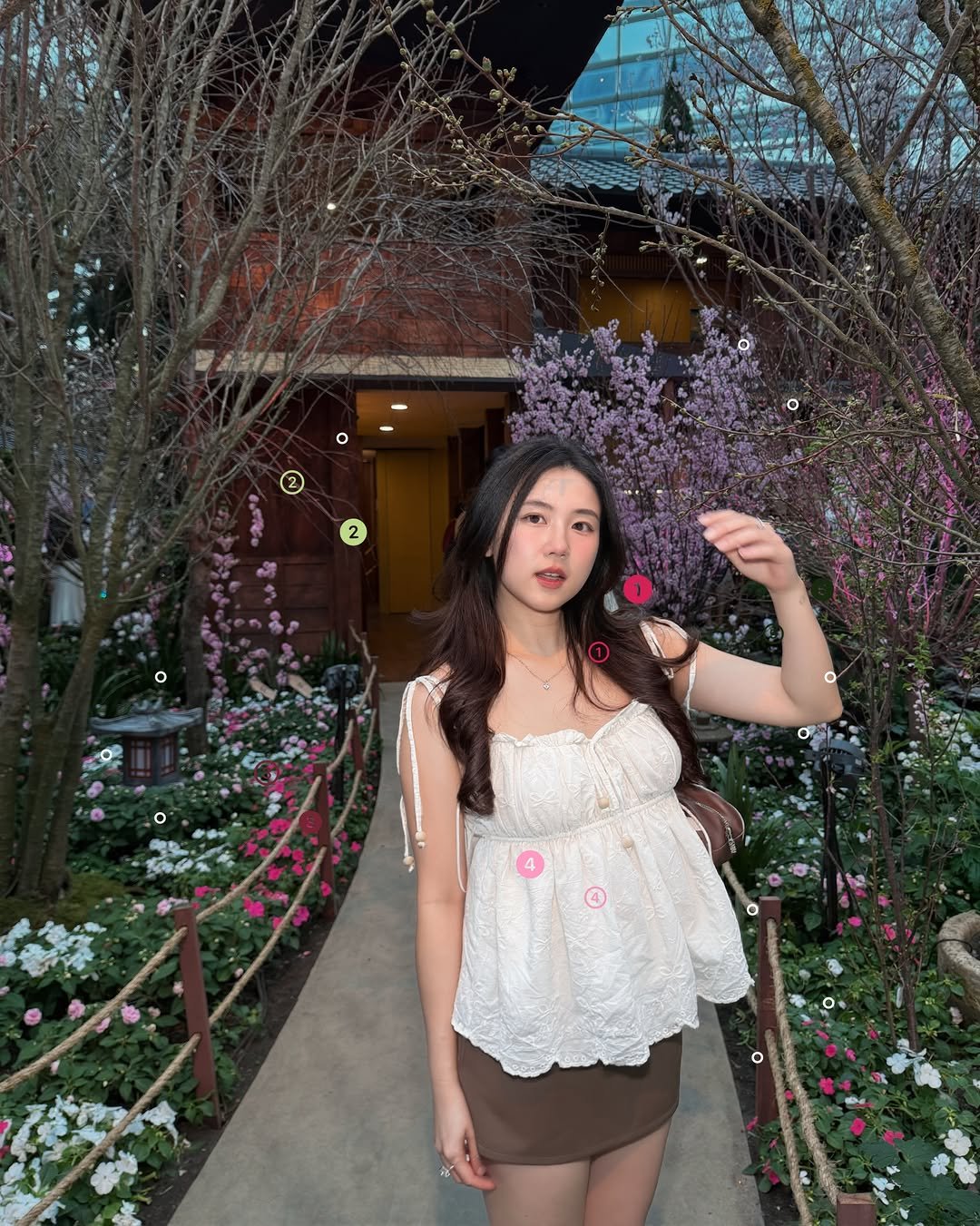 zxnnie 게시물 이미지: just me tryin my best to be in frame with all...