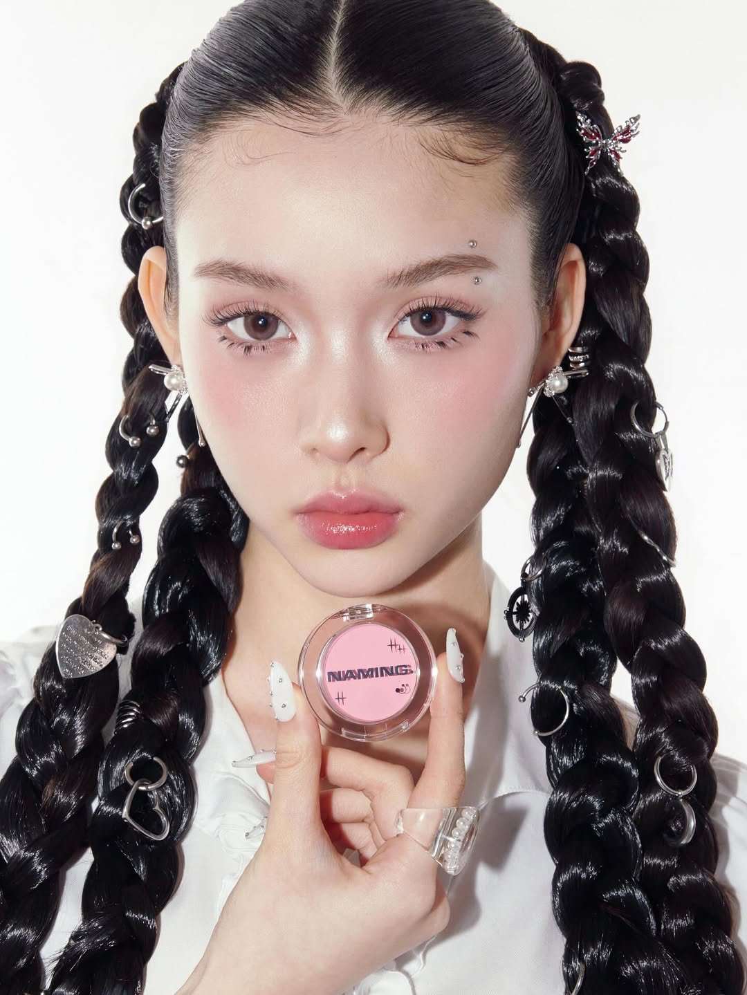 zzoomakeup 게시물 이미지: ⠀
work @naming.cosmetic 💘
더 늦기전에 호다닥