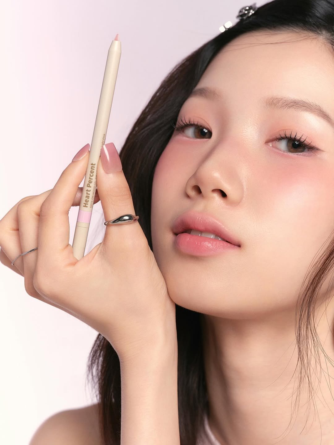 Photo shared by 헤어메이크업 연수 on August 20, 2025 tagging @heartpercent. May be a closeup of 1 person, makeup, hair, eyeliner and text.