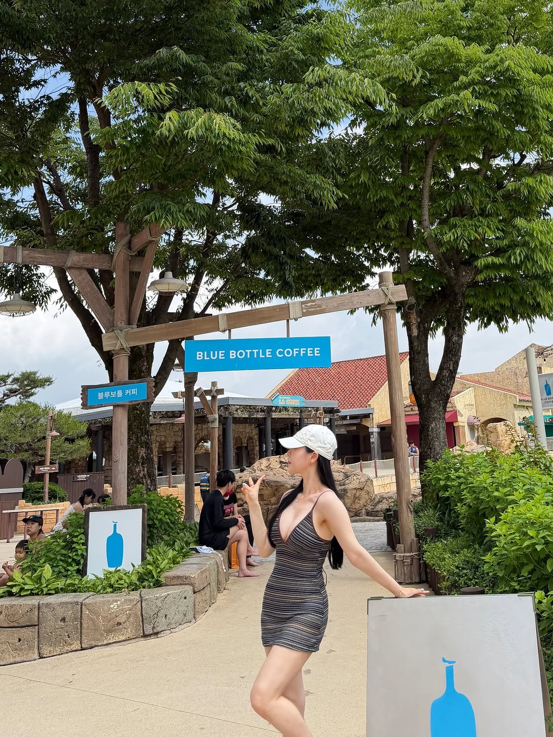 zzooooopp 게시물 이미지: 파도풀 너무 재밌어..🩵🌊🏖️🫧