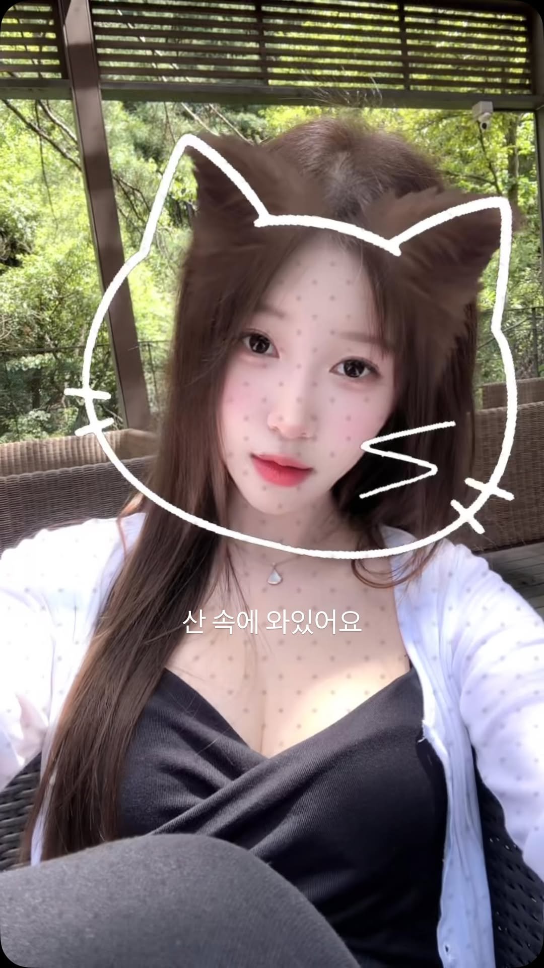 zzxvu 게시물 이미지: 루아랩🖤🩷👗